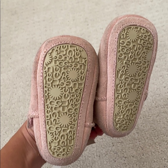 Infant UGGs - Picture 2 of 6